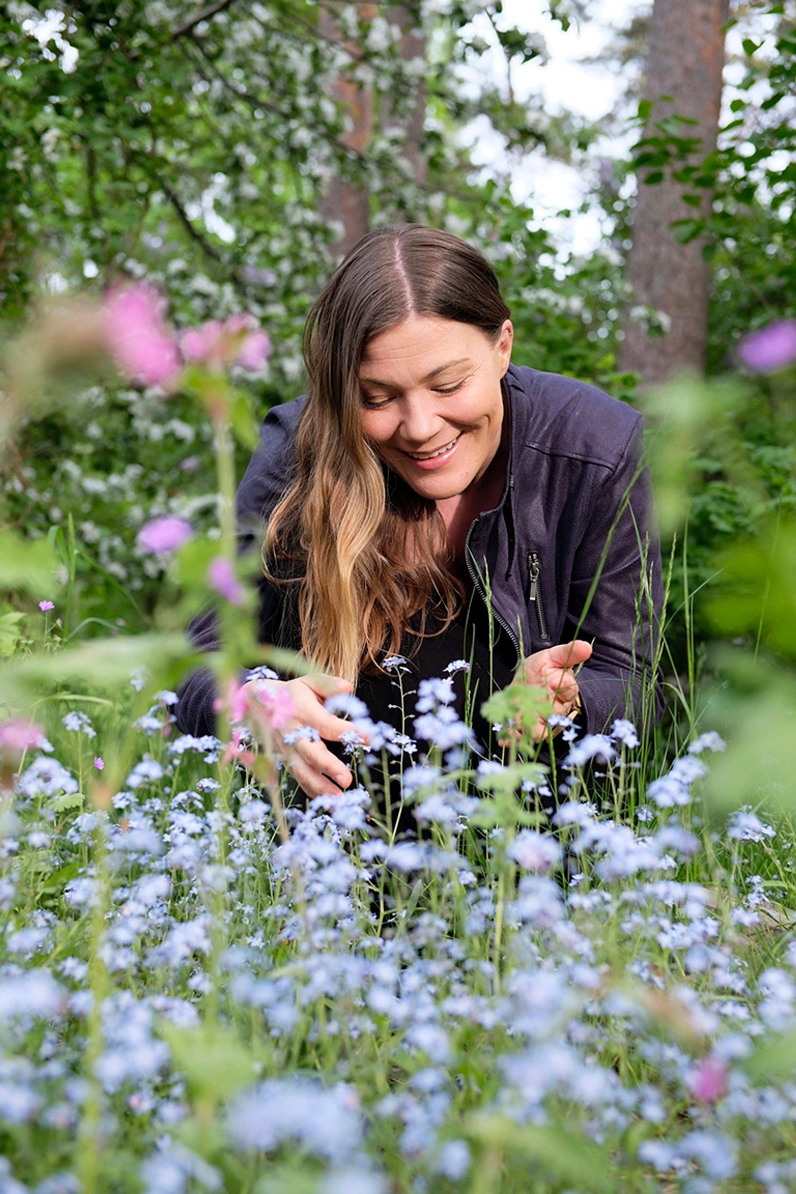 Äänenkäytön valmentaja ja ja Healing Intimacy -ohjaaja Mia Renwall