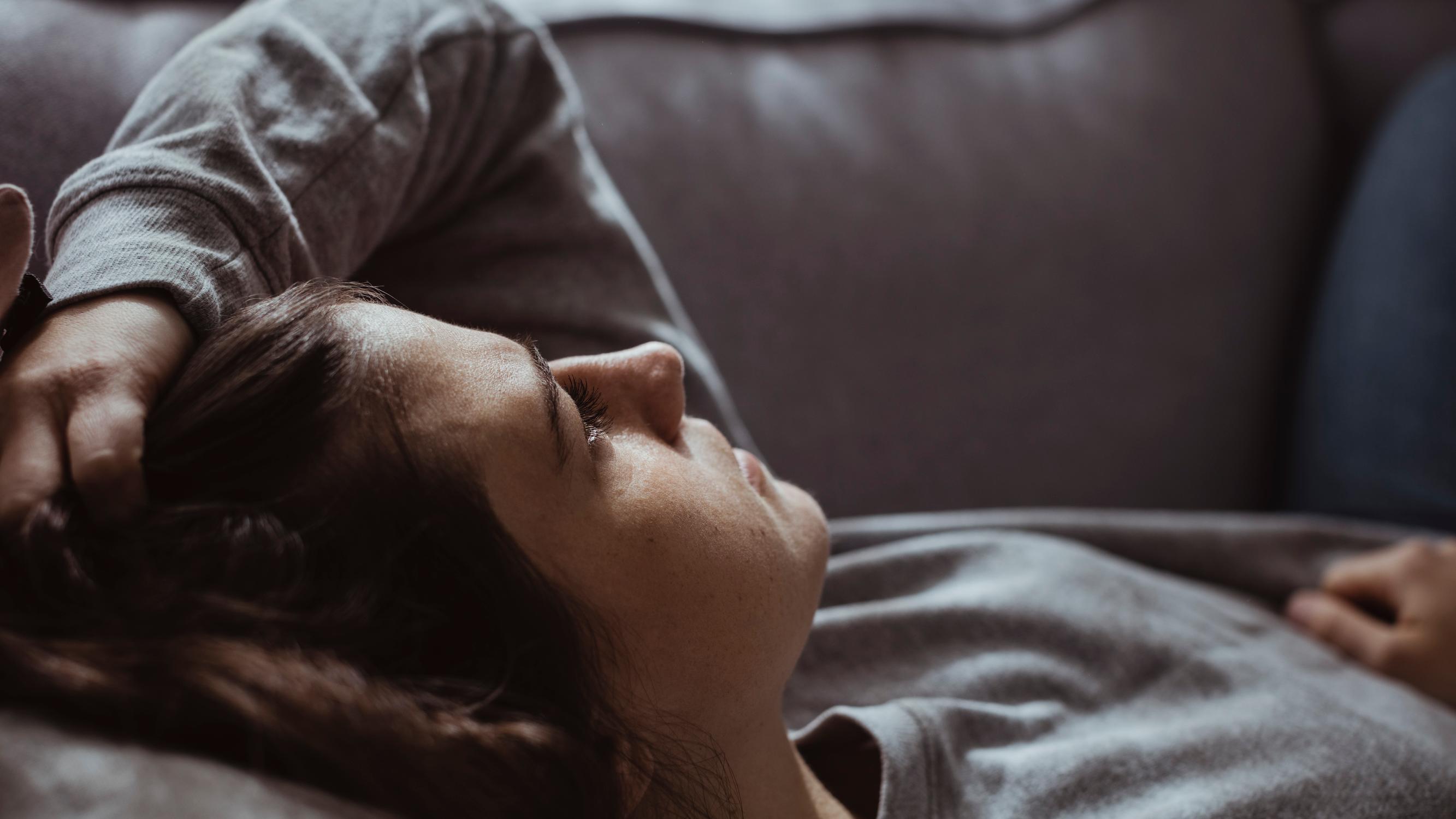 Maria ymmärsi terapiassa, että hänet käytännössä raiskattiin joka sunnuntai – vaikka seksuaalirikoslaki uudistuu, painostustapaukset jäävät silti pimentoon