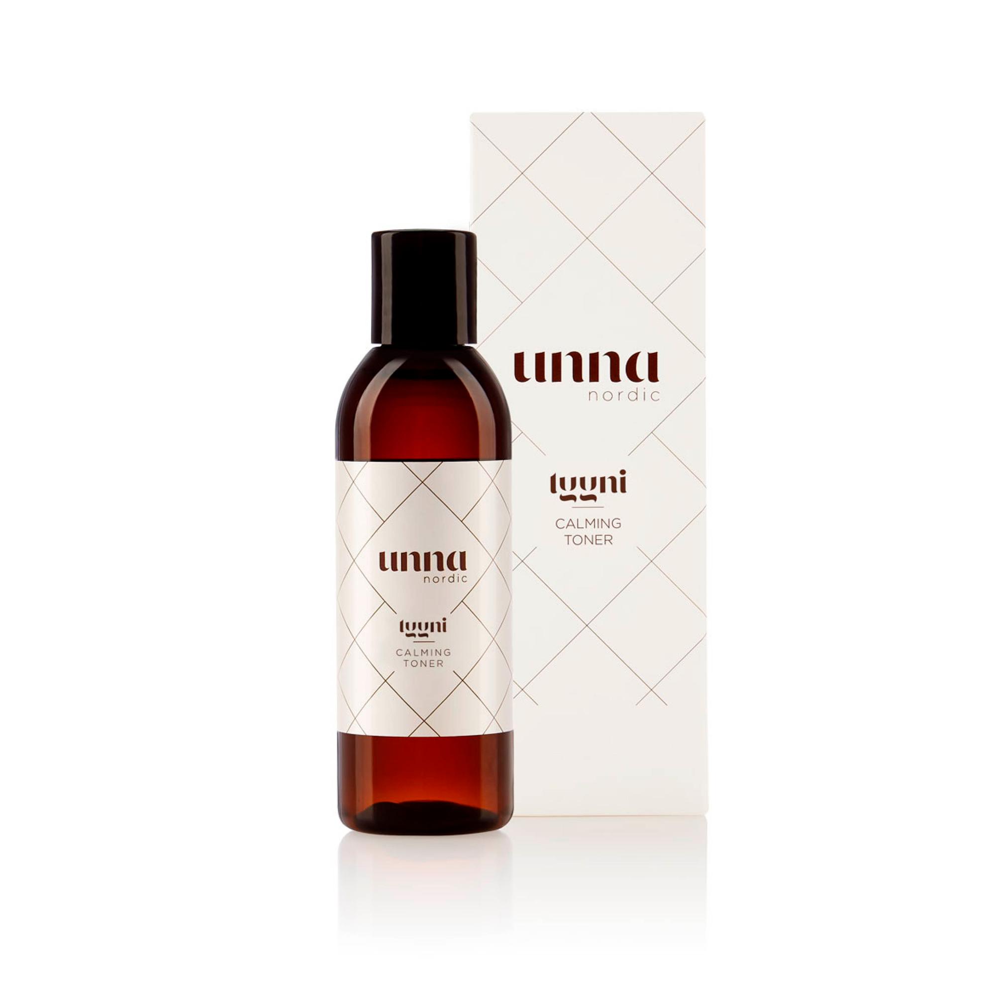 Geelimäinen hoitovesi rauhoittaa ihoa kauralla ja kosteuttaa koivunmahlalla. Käytä yksin tai yhdessä Vieno-kasvoöljyn kanssa. Unna Nordic Tyyni Calming Toner -rauhoittava hoitovesi 29,30 e.