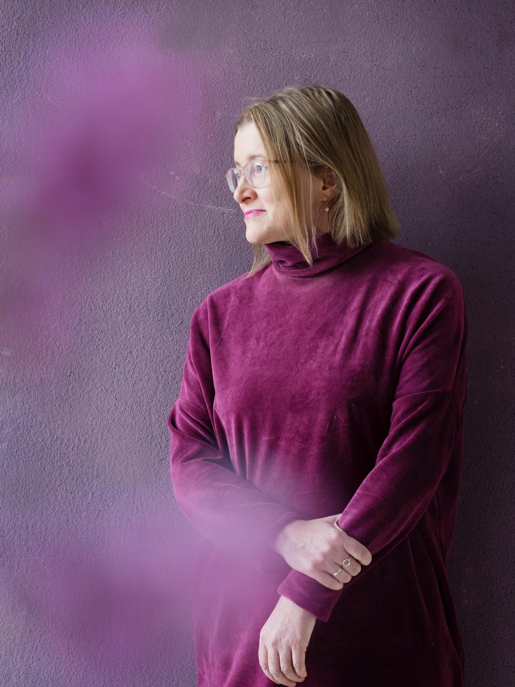 Kirjailija Laura Honkasalo: ”Enää ei tarvitse pelätä, että pissa tulee housuun”