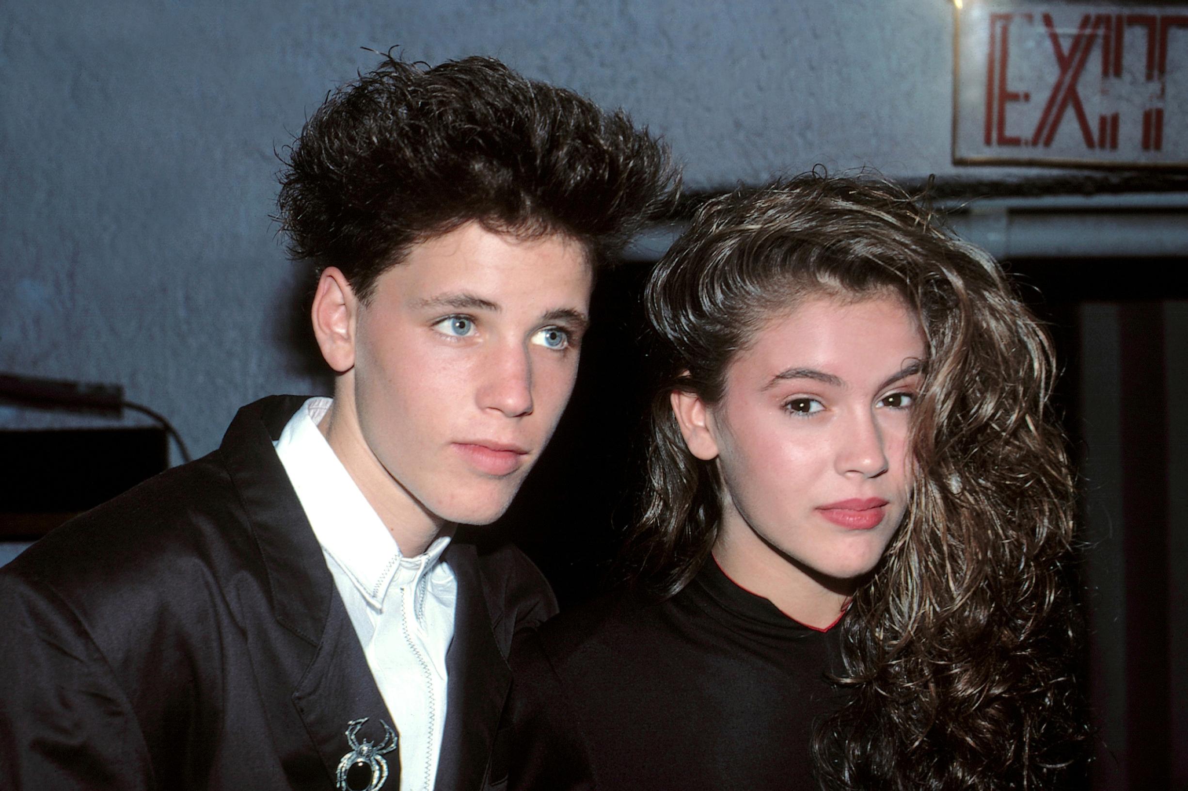 Alyssa ja Corey Haim olivat teinitähtiä ja rakastavaisia. Myöhemmin huumeet veivät Coreyn näyttelijänuran ja lopulta hengen.