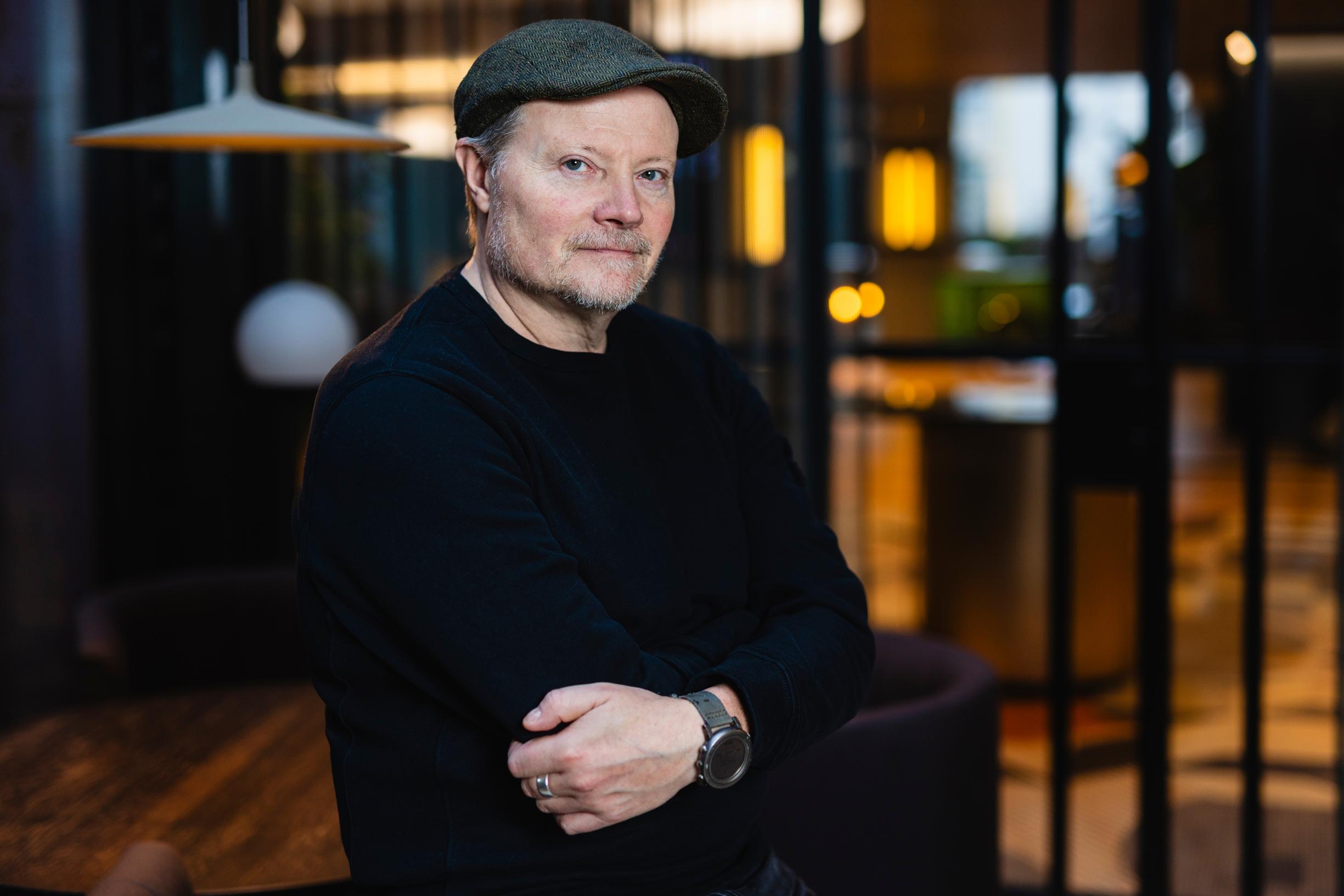 Suosikkinäyttelijä Kari Hietalahden työt vähenivät, eikä uusia projekteja ole juuri kehitteillä: ”Tiedän monia, jotka ovat joutuneet hakeutumaan muihin hommiin”