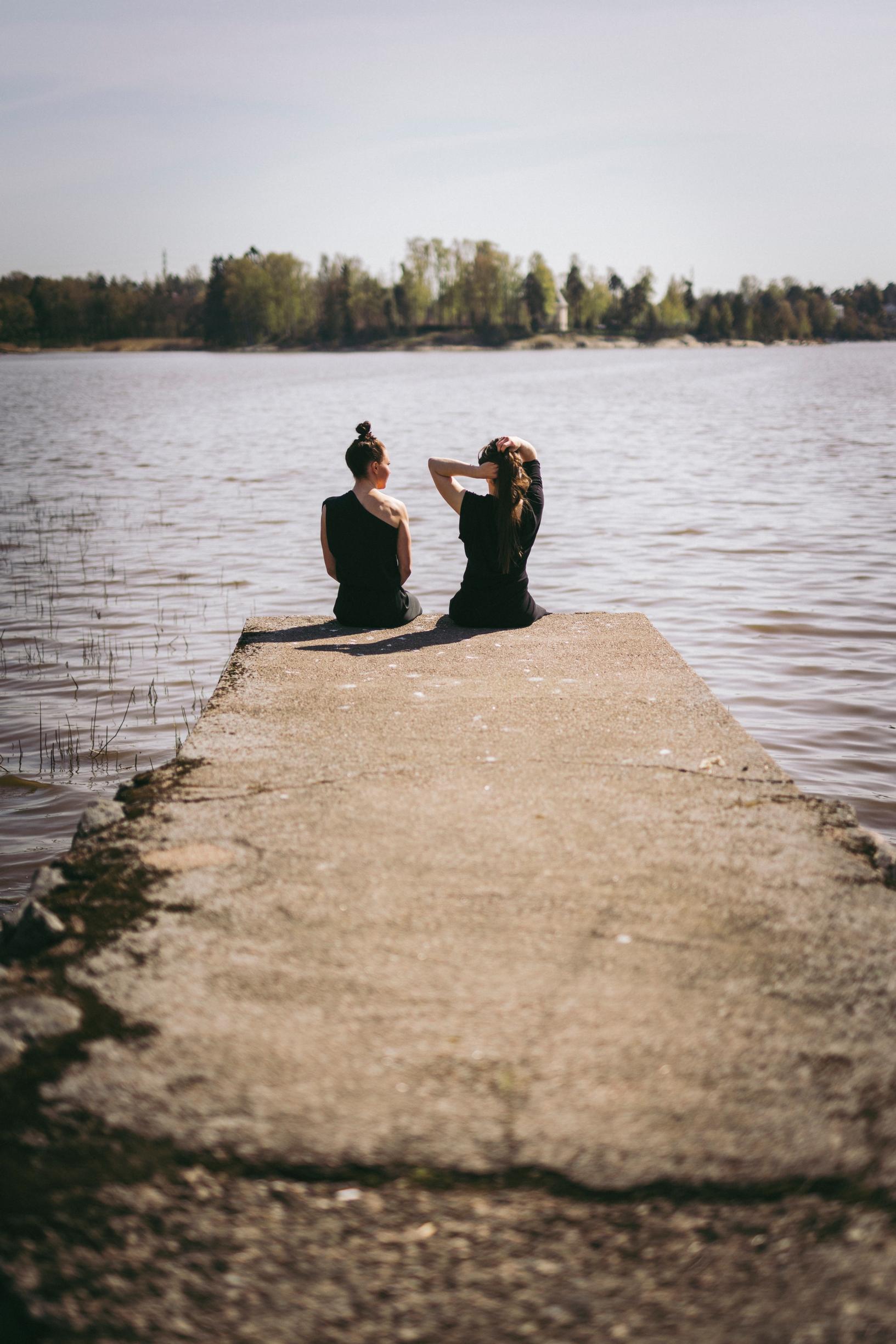 Sisarukset kertovat olevansa nautiskelijoita, ja molemmat pitävät hyvästä ruuasta. Parhaillaan he suunnittelevat yhteistä siskomatkaa Eurooppaan.