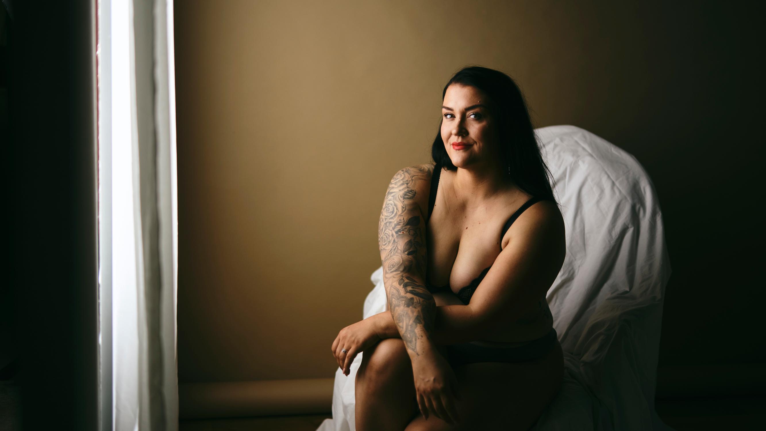 Nora haluaa näyttää, miltä 100-kiloinen nainen näyttää: ”Tämän painoisenakaan itseään ei tarvitse peittää vaatteilla”