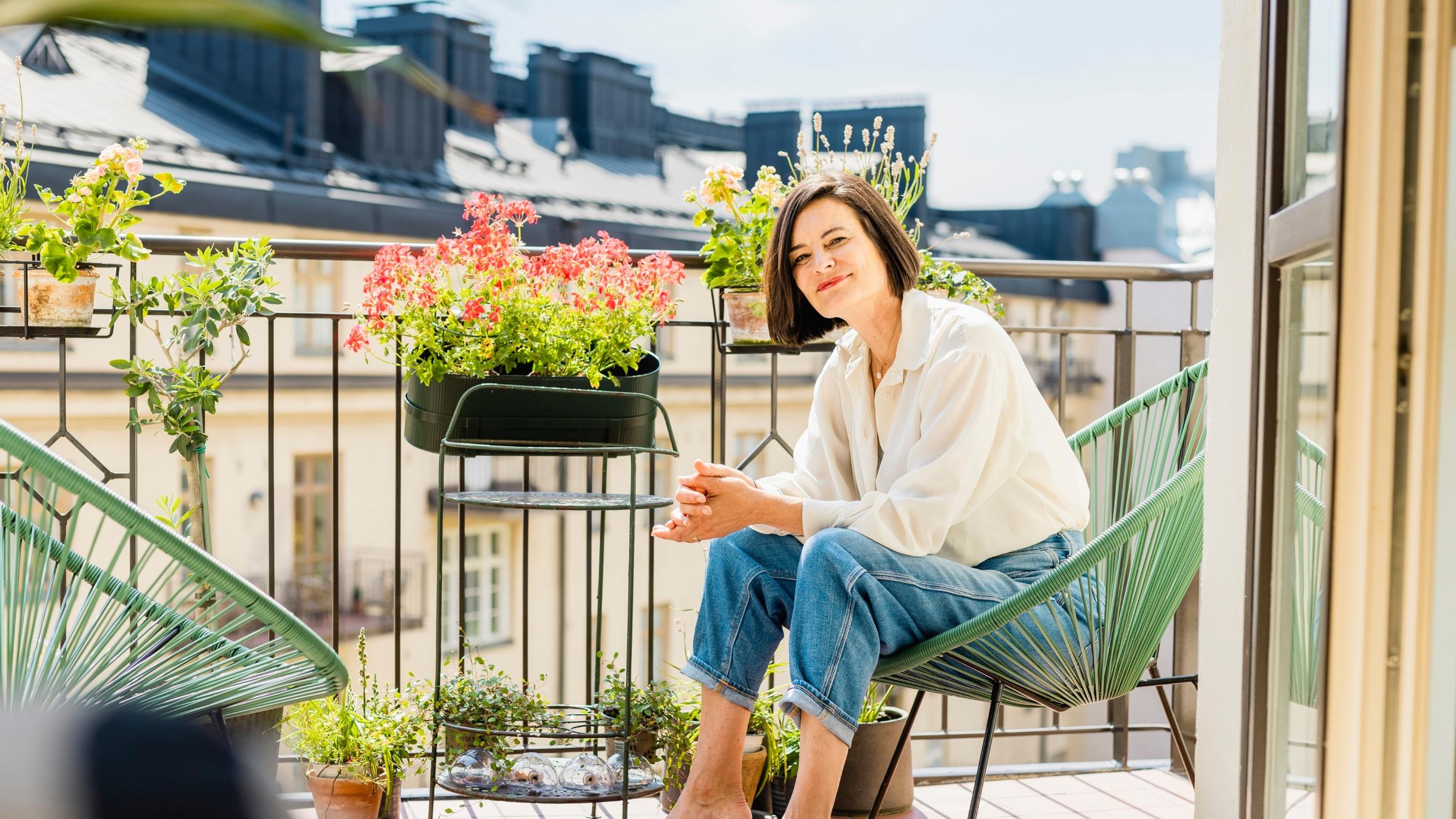 Hanna Jensen on elänyt muistisairaiden vanhempiensa rinnalla 13 vuotta: ”En tuomitse niitä omaisia, jotka eivät käy katsomassa muistisairaitaan”