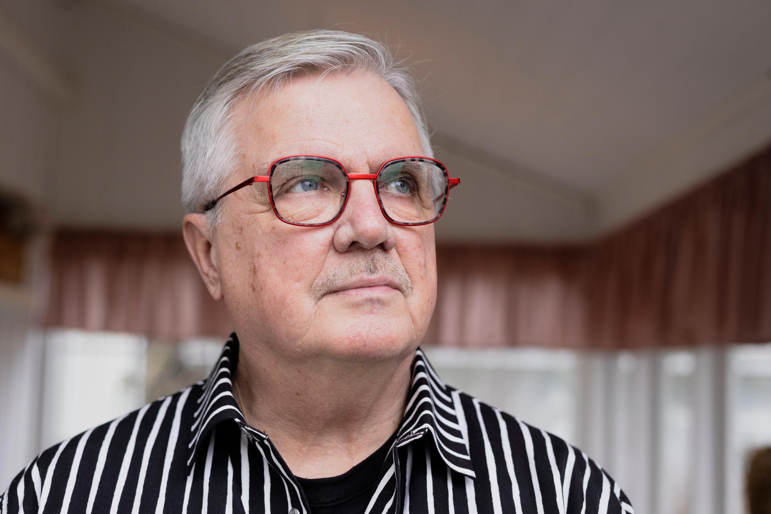 Juha Hänninen uskaltaa sanoa mielipiteensä ja tekee sen usein kirjoittamalla. ”Olen ollut aina utelias ottamaan asioista selvää, jos en tiedä tarpeeksi.”