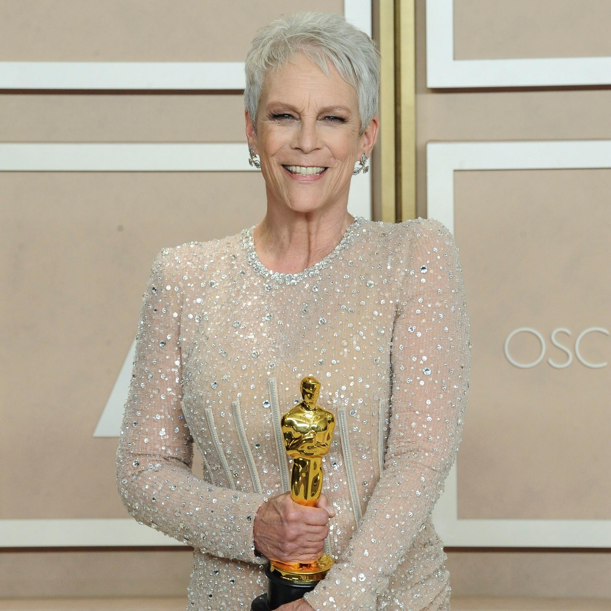 Jamie Lee Curtis peri vanhemmiltaan paitsi näyttelijän ammatin myös päihderiippuvuuden: ”Jos pystyn pysymään selvänä, siitä tulee paras saavutukseni” 