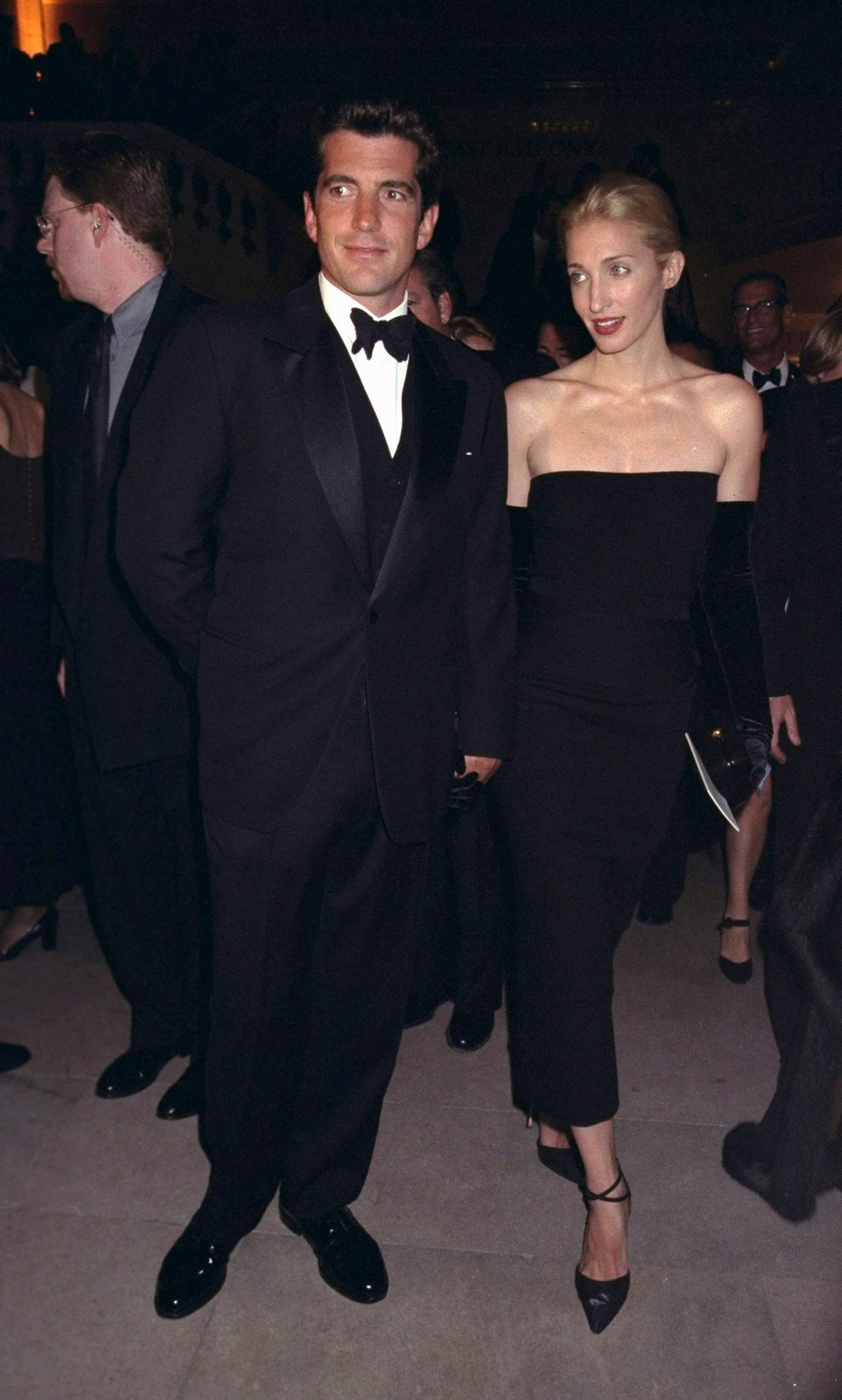 John F. Kennedy Jr. ja Carolyn Bessette-Kennedy olivat suuren yleisön silmissä unelmapari, mutta heidän liitossaan oli paljon ristiriitoja.