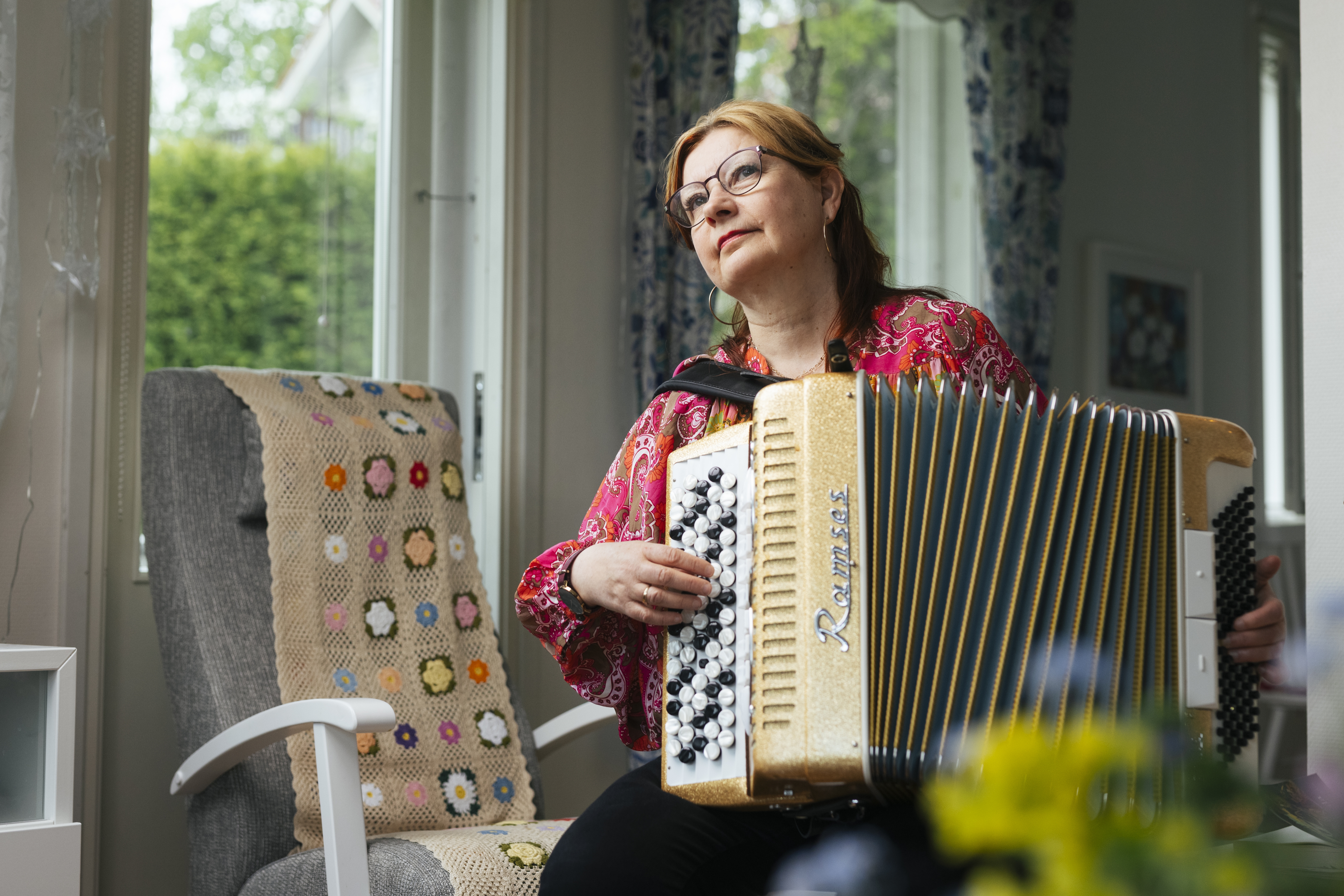 Harmonikkataiteilija Maria Kalaniemi: Musiikki Tuo Turvaa | Eeva