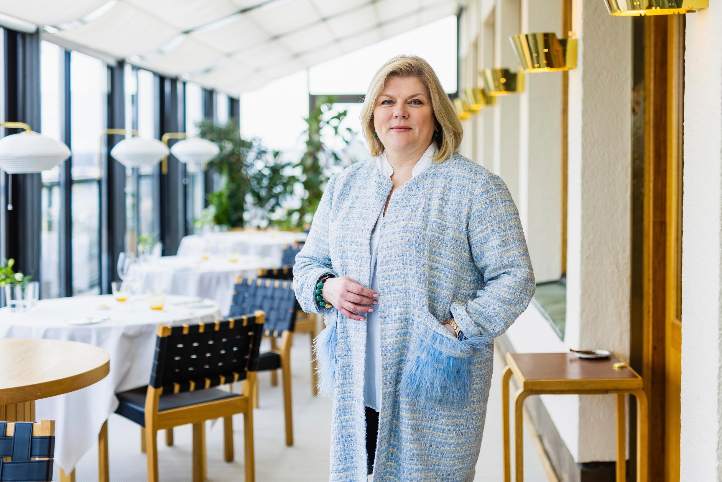 Helena oli johtanut Savoyta vuoden verran, kun pandemia sulki ravintolat. ”Mietin, että tässäkö tämä nyt oli! Lopulta yrityksemme oli onnekas ja selvisi vaikeista ajoista hienosti.”