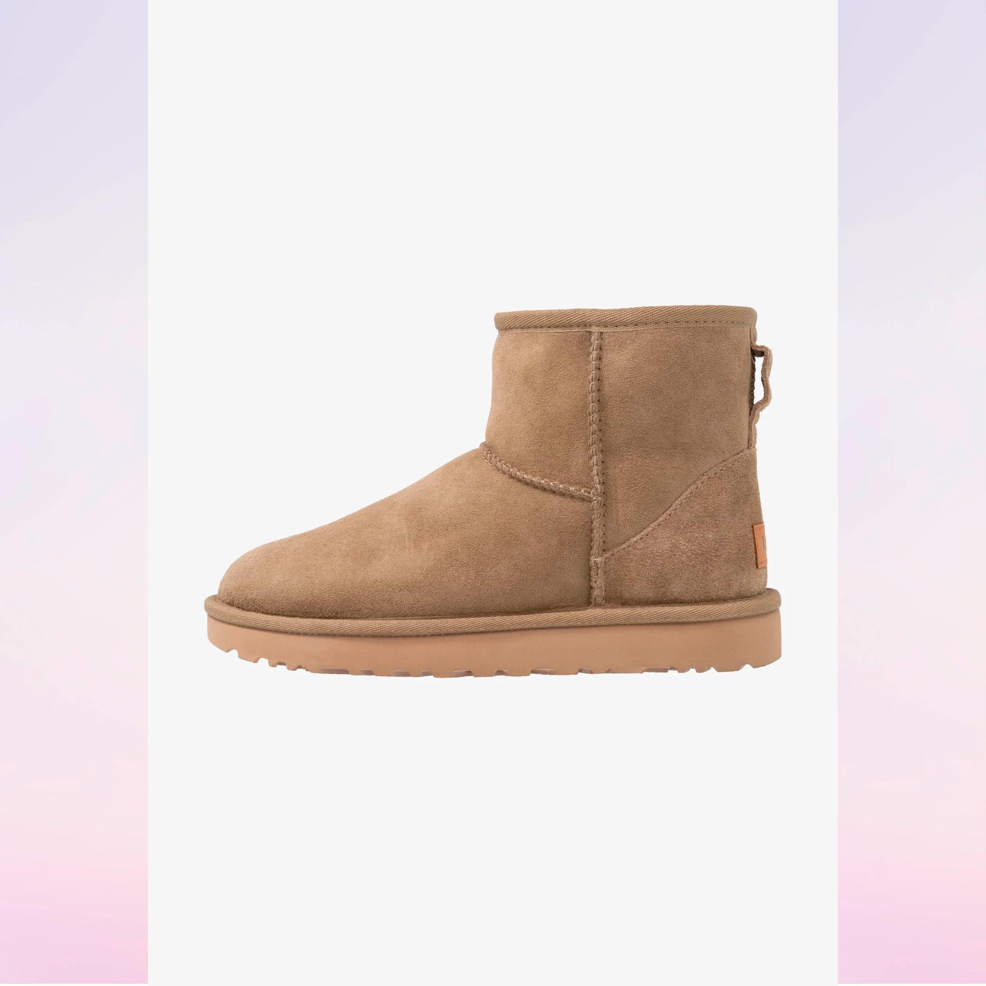 Classic Mini II (36–43) 209,95 e, Ugg/Zalando.