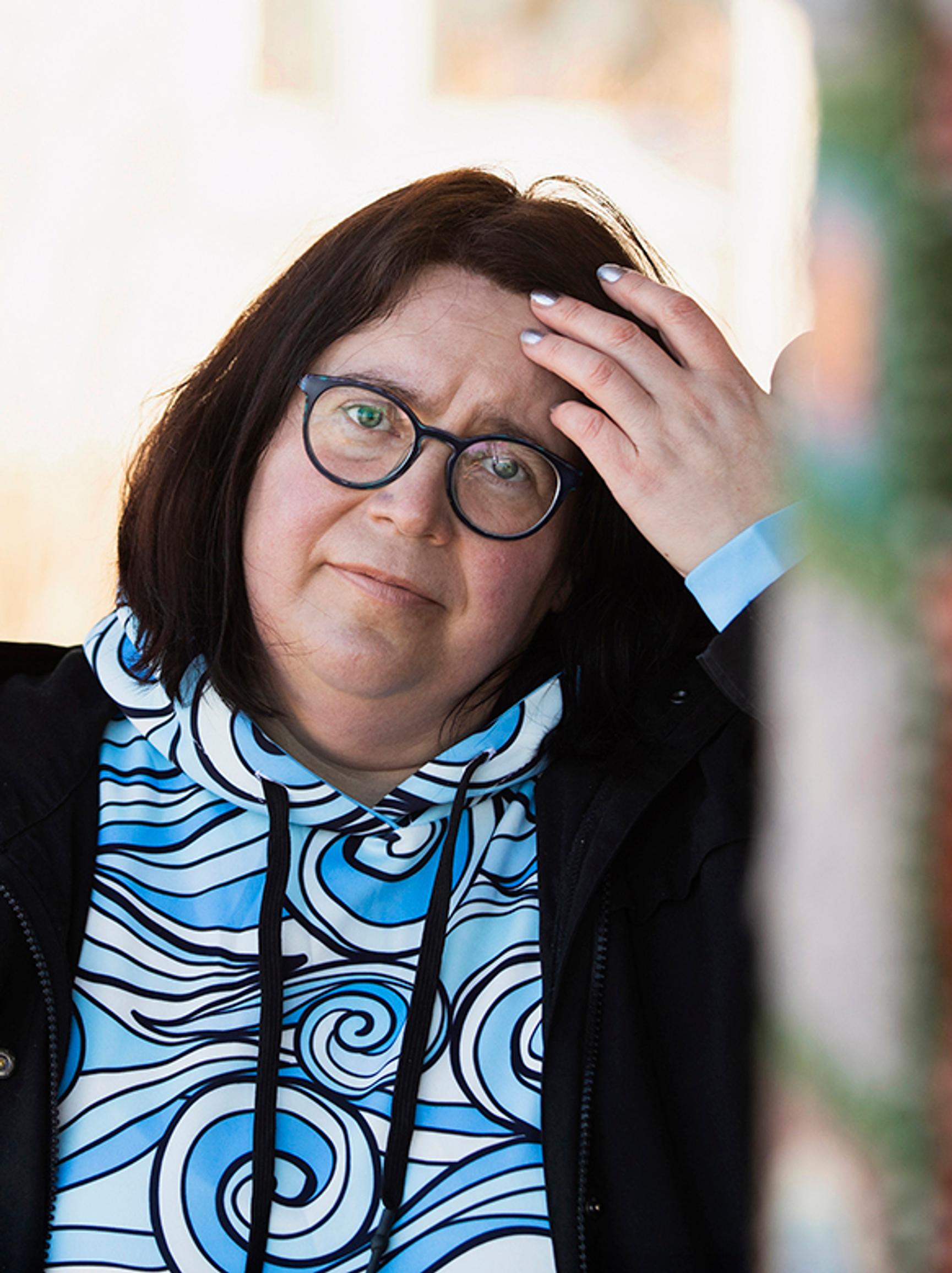 Elina Viinamäki menetti räjähdysmäisessä tulipalossa kaiken: ”Ehdimme lasten kanssa vain paeta nopeasti porraskäytävään”