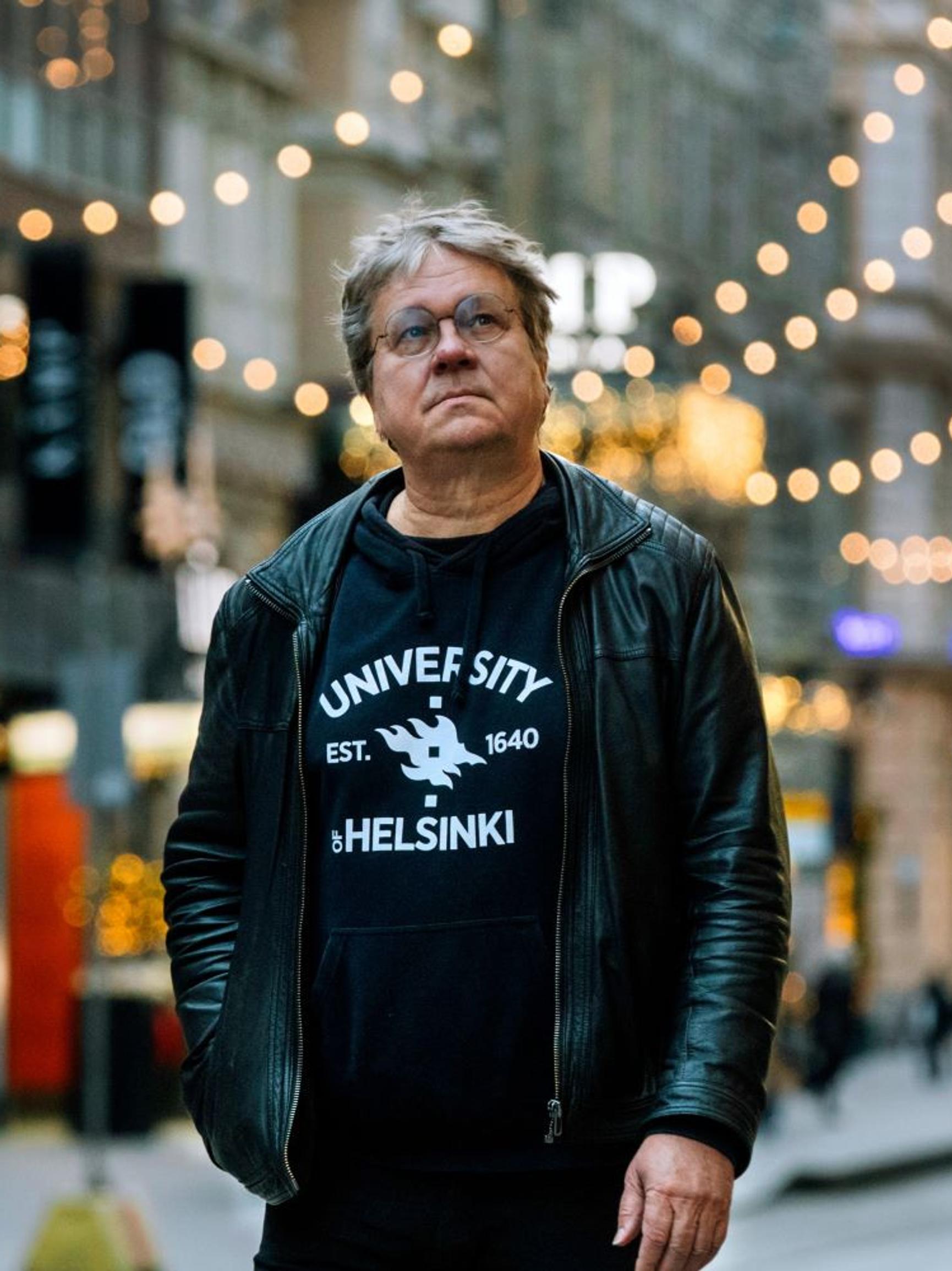 Pekka Sauri ei tavoittele enää onnea: "Onnen tavoittelusta luopuminen on ollut valtavan vapauttavaa"