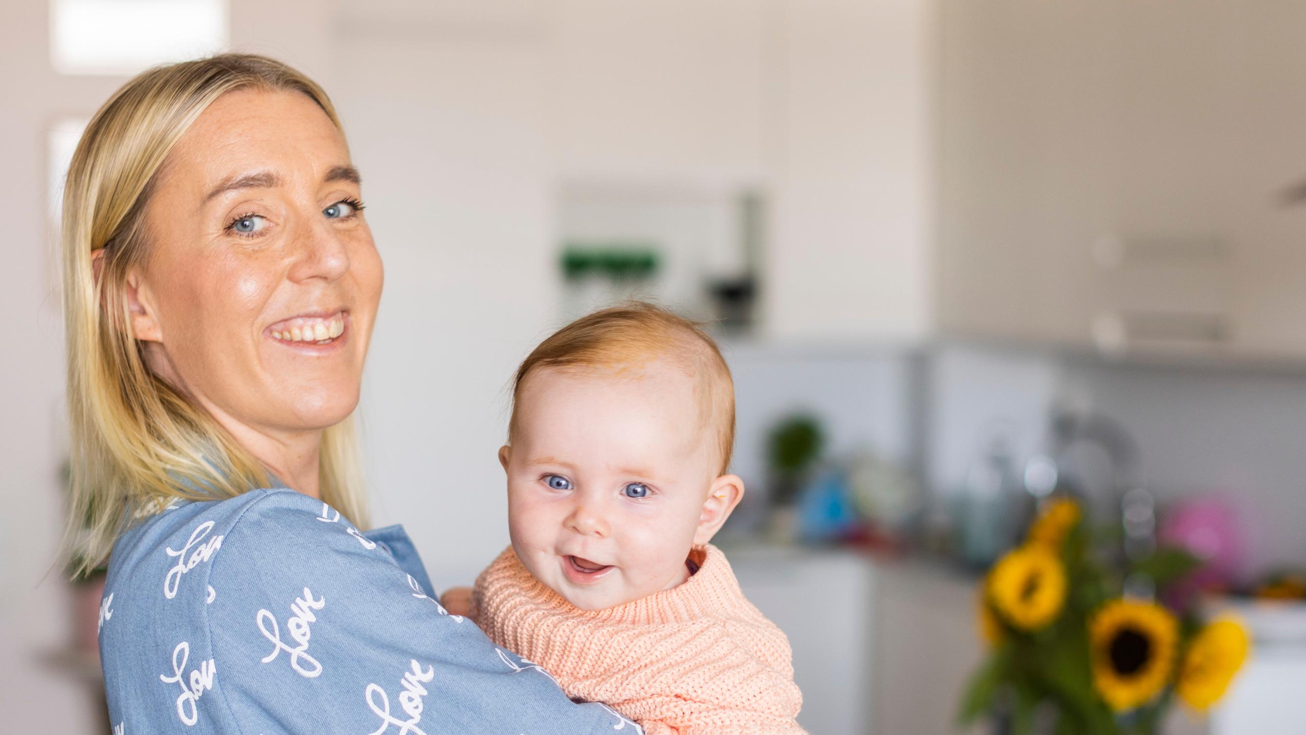 Saara Ritvos laittoi ystävälleen puolitosissaan viestin siitä, pitäisikö hänen hankkia lapsi yksin – ja nyt hän on Rosan äiti