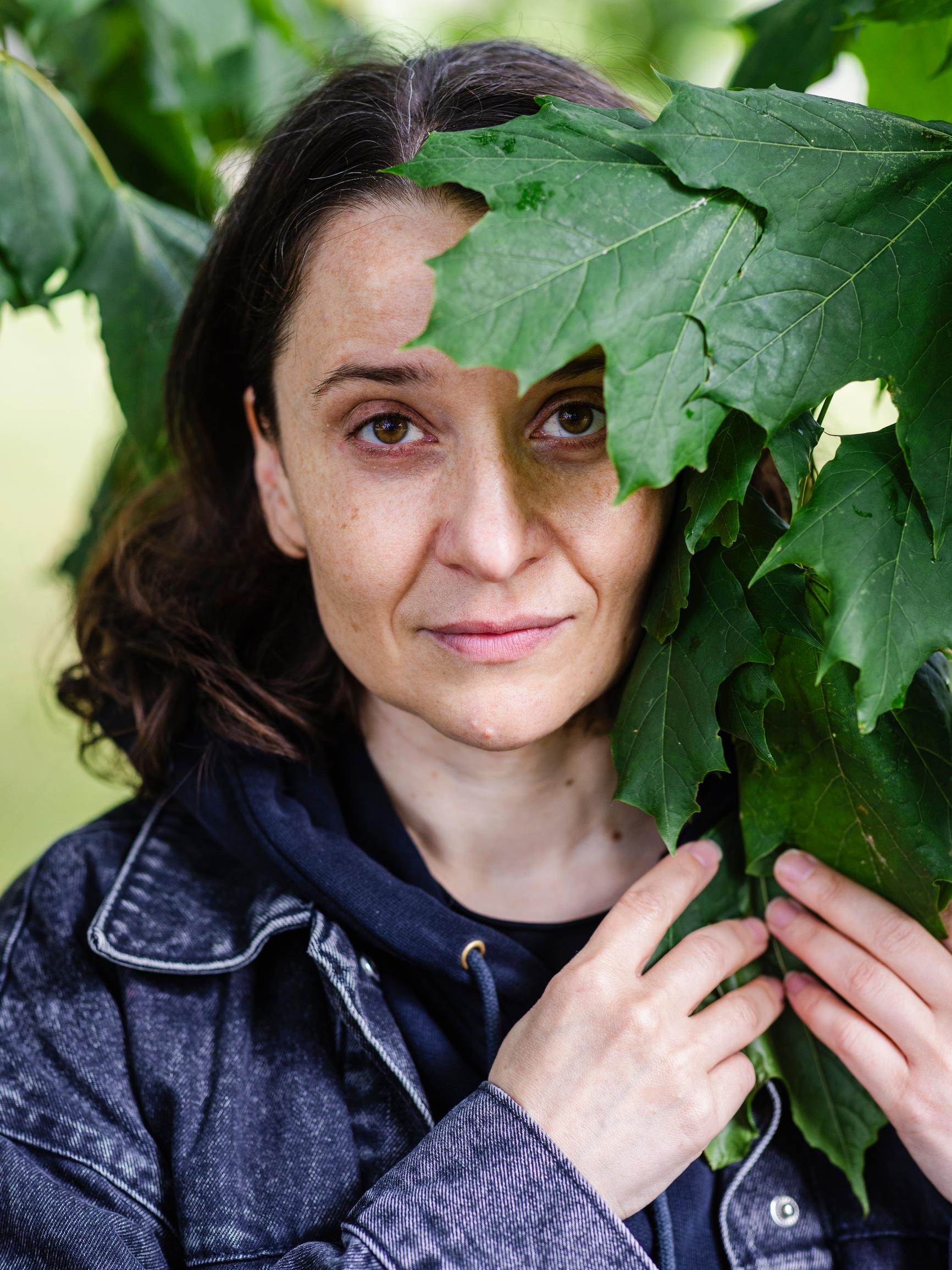 Näyttelijä Noora Dadu järkyttyi, kun Israel hyökkäsi hänen toiseen kotimaahansa Palestiinaan: ”En pystynyt nukkumaan ilman lääkkeitä”