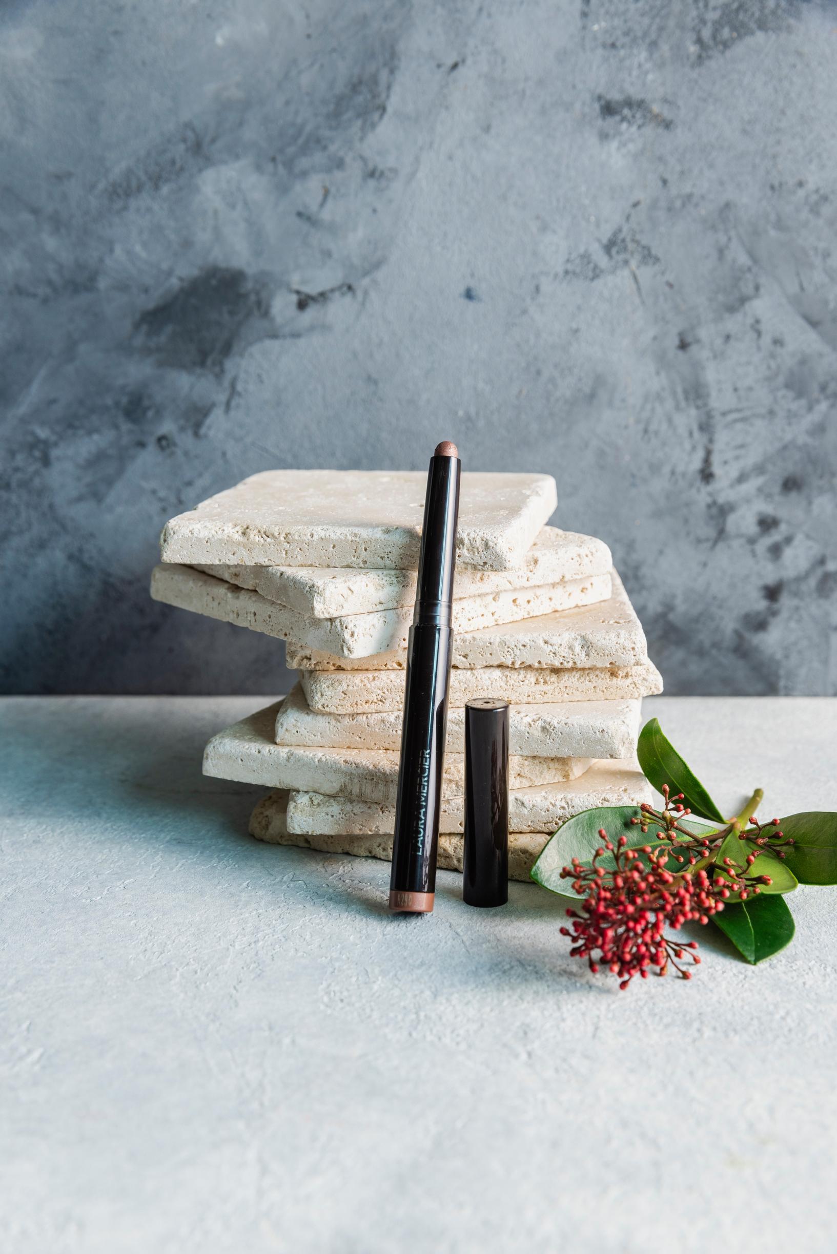 Laura Mercier Caviar Stick Eye Shadow Shimmer, sävy Amethyst, 35,50 e.