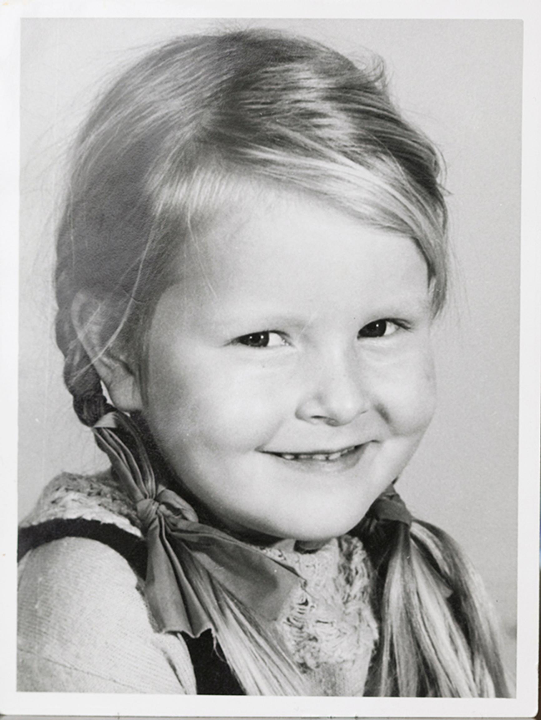 Hanna nelivuotiaana.