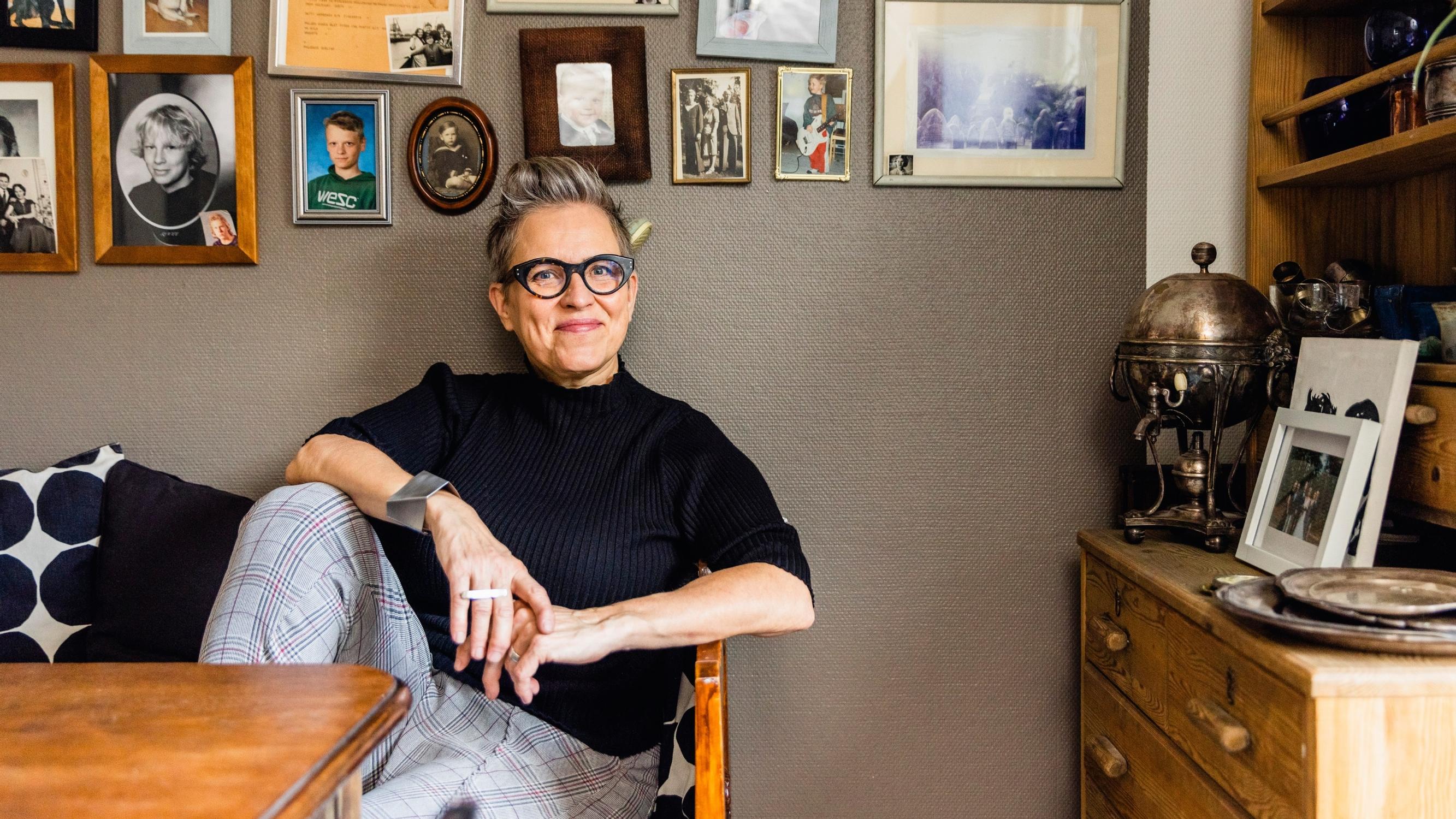 Potkut, silmäsairaus, ratsastusonnettomuus, aivovamma – koruseppä Anu Ek on selvinnyt paljosta: ”Luomisen vimma saa unohtamaan kivut”