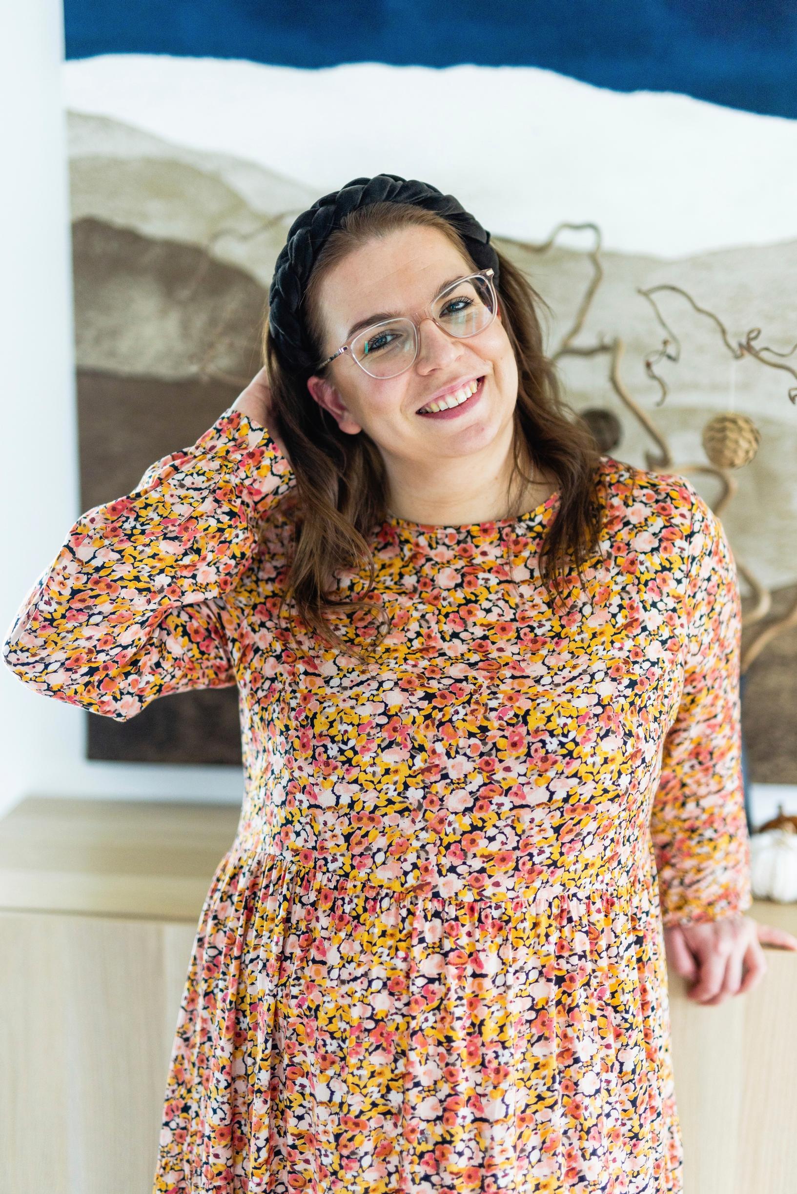 Sairaanhoitaja Tiia Kelloniemi, 36, asuu Porvoossa perheensä kanssa. Tiia antaa Instagramissa @tiia_diy-tilillään vinkkejä sisustukseen, askarteluun ja vähän kokkailuunkin.
