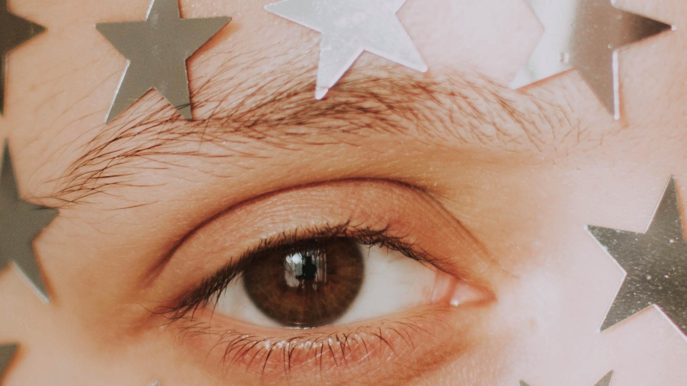 Luulitko, että horoskoopit ovat viihdettä? Toimittaja tilasi tähtikarttansa ja huomasi, mistä horoskooppi-intoilussa on todella kyse